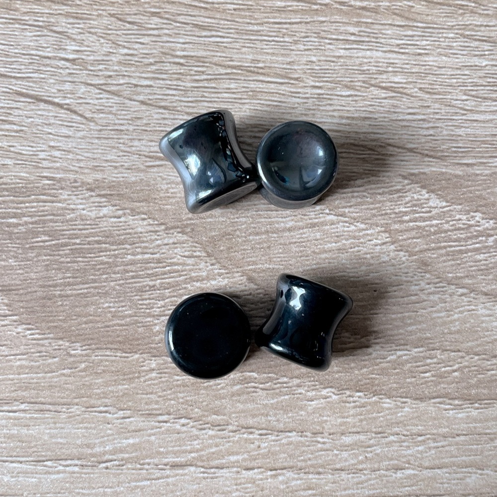 00 Plugs